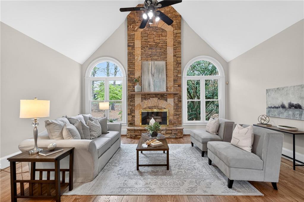 10640 N Edgewater Place