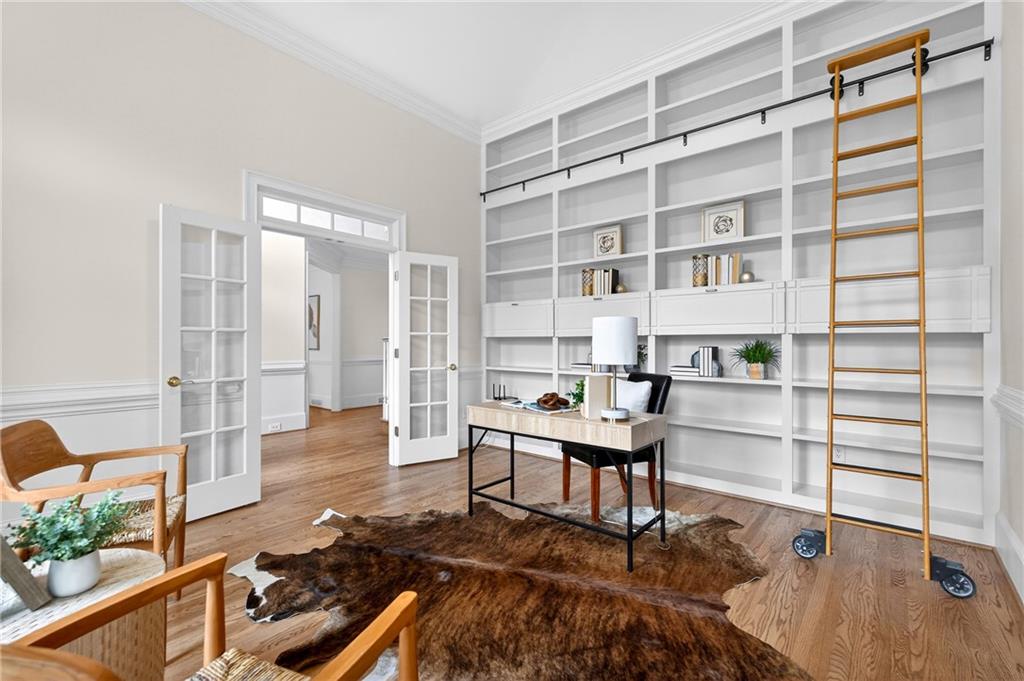 10640 N Edgewater Place