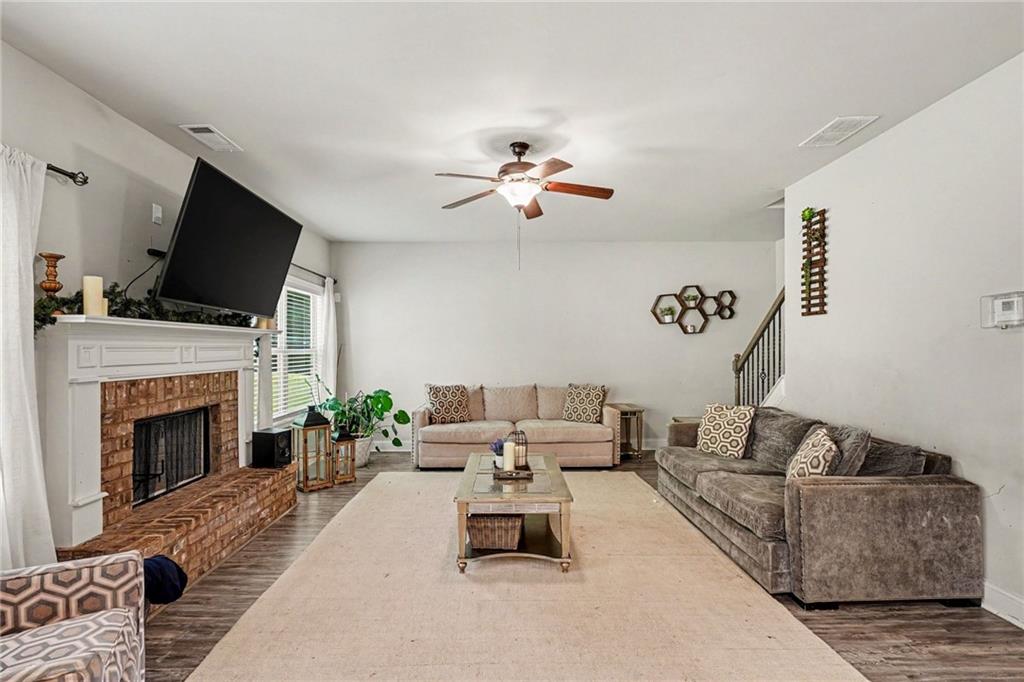 2100 River Walk Court