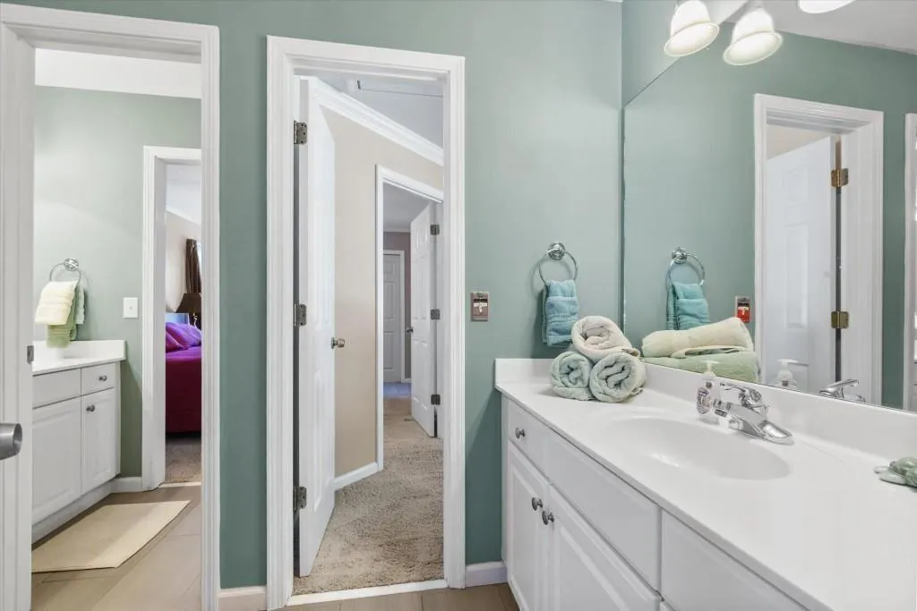 Woodstock, Georgia 30189, United States, 5 Bedrooms Bedrooms, ,4 BathroomsBathrooms,Residential,Active,168226