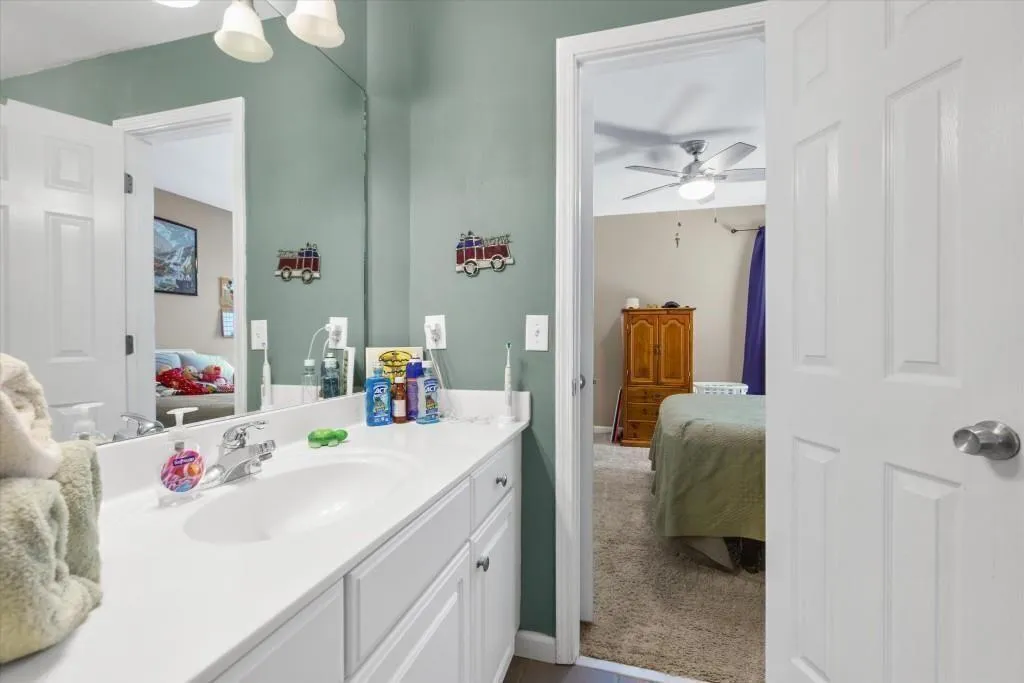 Woodstock, Georgia 30189, United States, 5 Bedrooms Bedrooms, ,4 BathroomsBathrooms,Residential,Active,168226