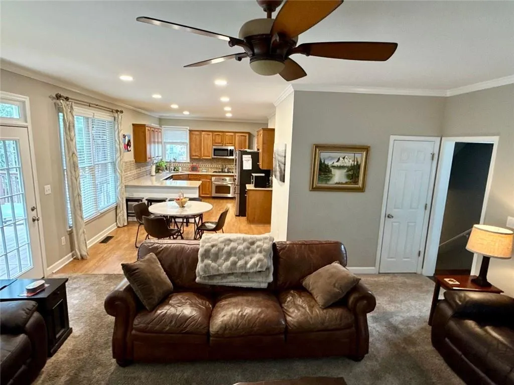 Woodstock, Georgia 30189, United States, 5 Bedrooms Bedrooms, ,4 BathroomsBathrooms,Residential,Active,168226