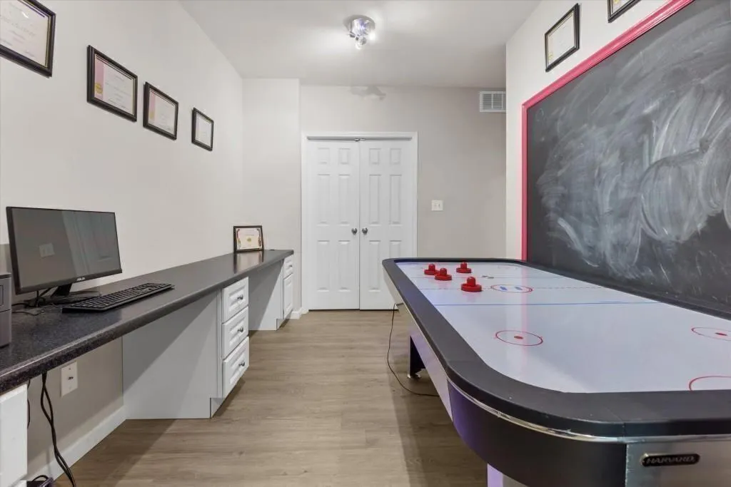 Woodstock, Georgia 30189, United States, 5 Bedrooms Bedrooms, ,4 BathroomsBathrooms,Residential,Active,168226