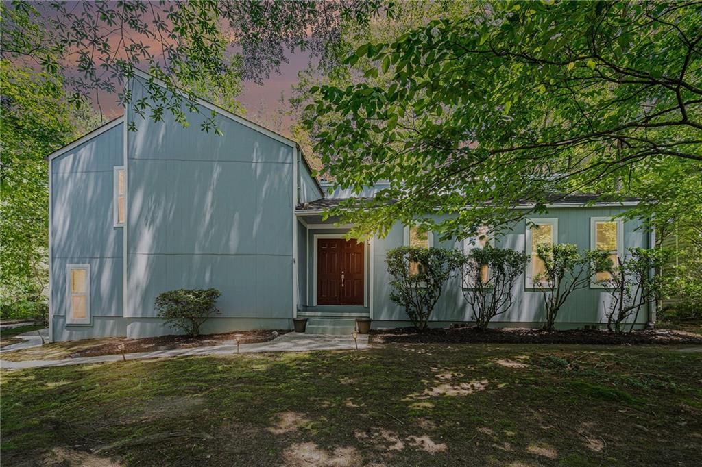 3262 Bluff Road