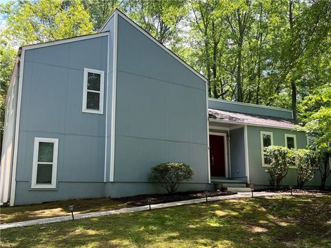 3262 Bluff Road Marietta GA 30062