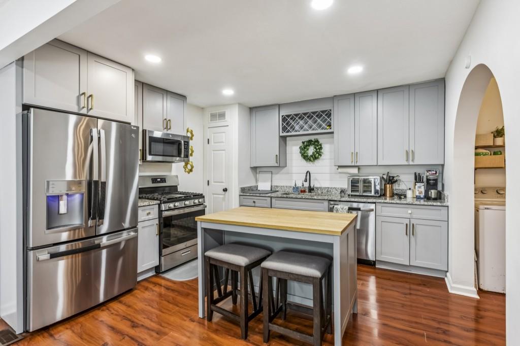 5430 Carol Circle SW