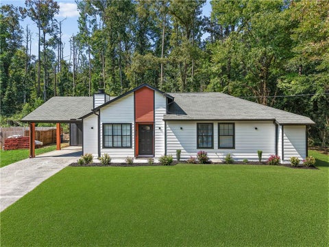 Homes For Sale - 6361 Valley Dale Drive<br/> Riverdale, GA 30274