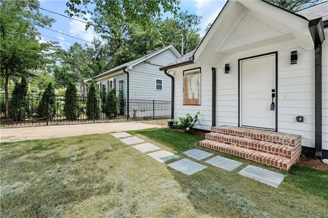 Homes For Sale - 987 Lawton Street<br/> Atlanta, GA 30310