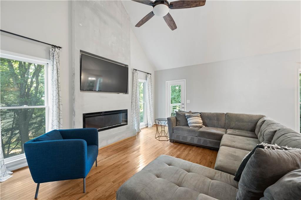 3793 Market Crescent