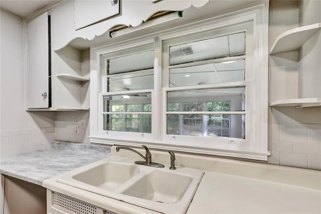 Atlanta, Georgia 30311, United States, 4 Bedrooms Bedrooms, ,2 BathroomsBathrooms,Residential,Active,108666