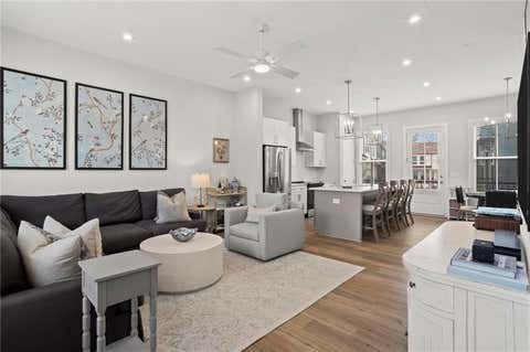 Townhouse For Sale - 144 Chestnut Circle<br/> Atlanta, GA 30342