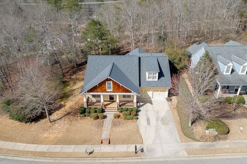 A home in Hoschton