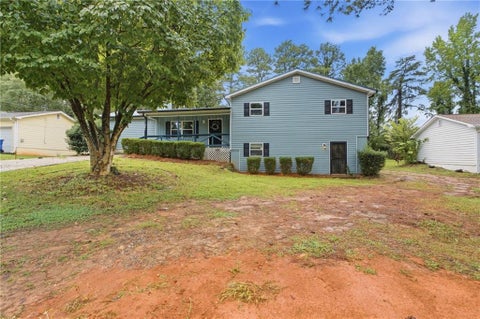 Homes For Sale - 541 Carithers Road<br/> Lawrenceville, GA 30046