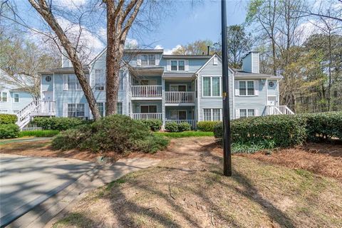 Condo For Sale - 708 Glenleaf Drive<br/> Peachtree Corners, GA 30048