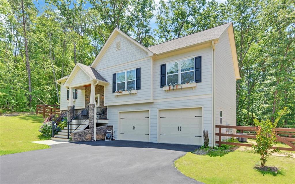 115 West Woods Drive