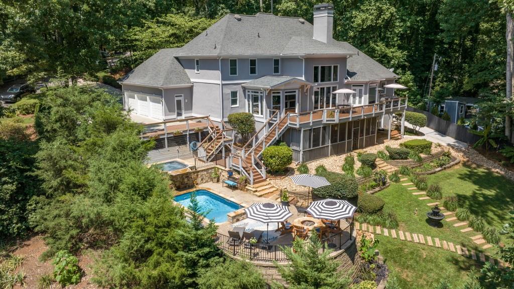 435 Robertson Road