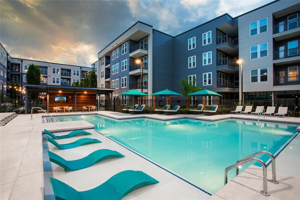 230 Bill Kennedy Way SE 2x2