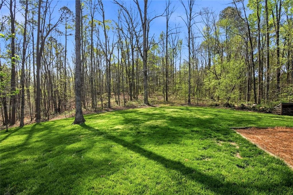 862 Waterford Estates Manor