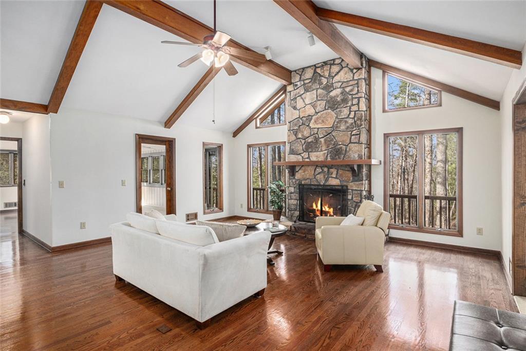 925 Horseshoe Bend Road