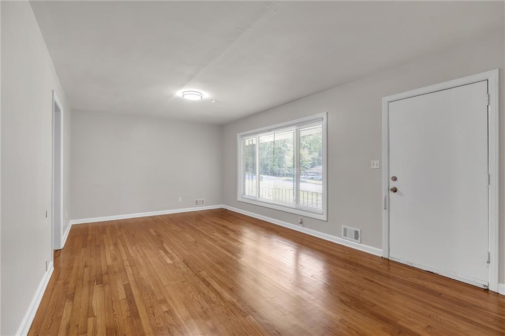 2740 Pasco Lane, Atlanta, Georgia image 5