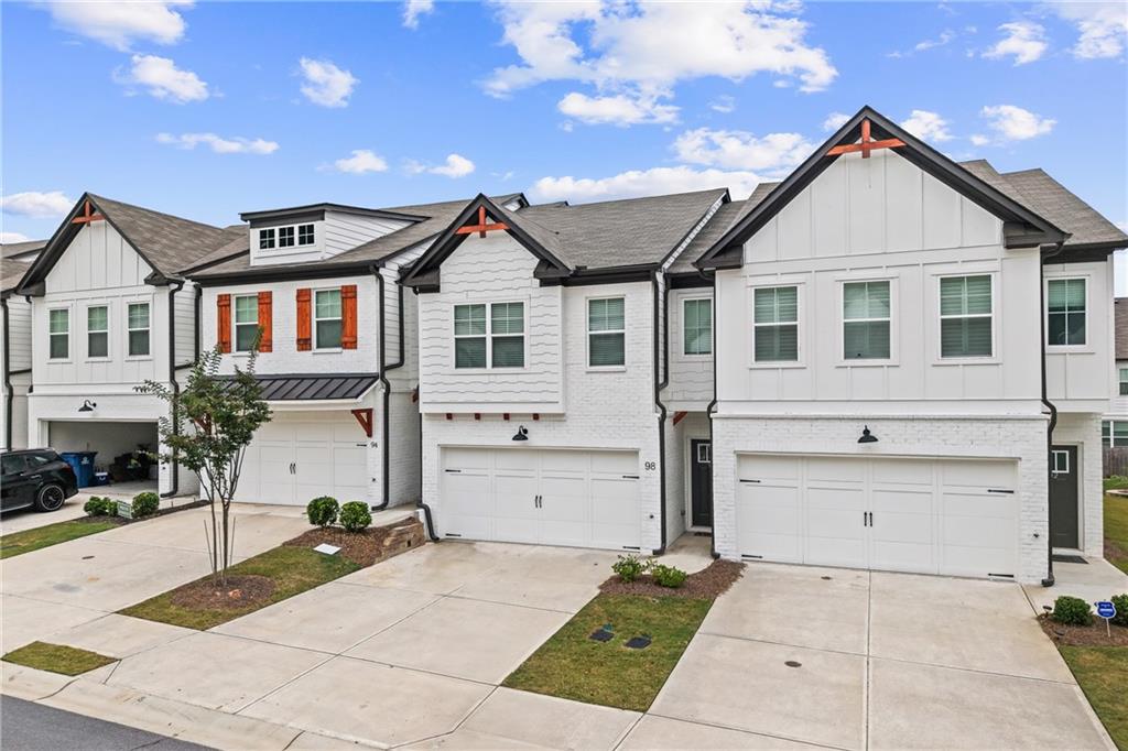 98 Auburn Valley Way