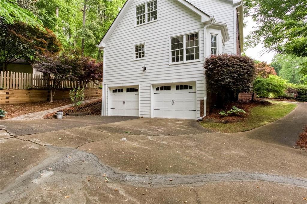 4817 Ridgewood Creek Drive