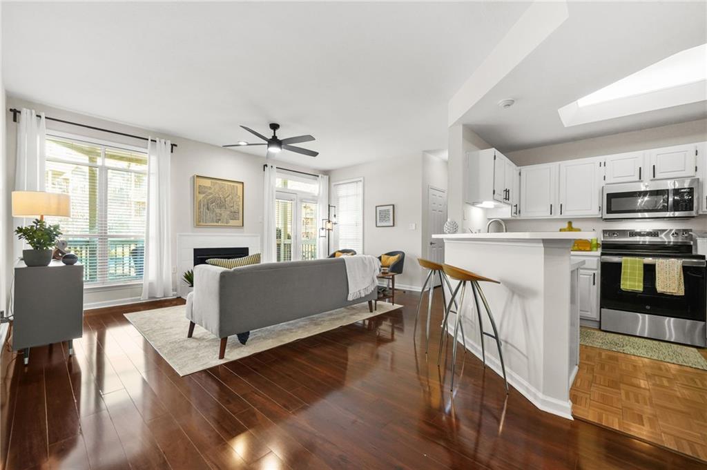 1021 Mcgill Park Avenue NE