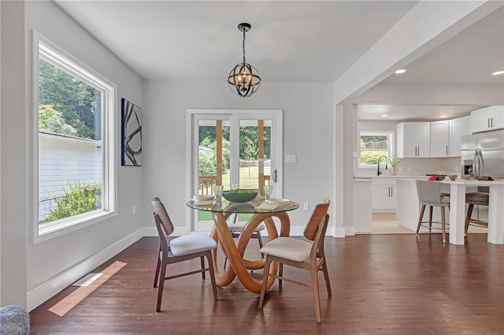 656 S Elizabeth Place NW