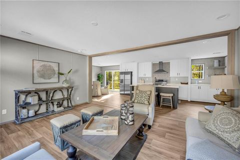 Homes For Sale - 946 Essic Road<br/> Ball Ground, GA 30107