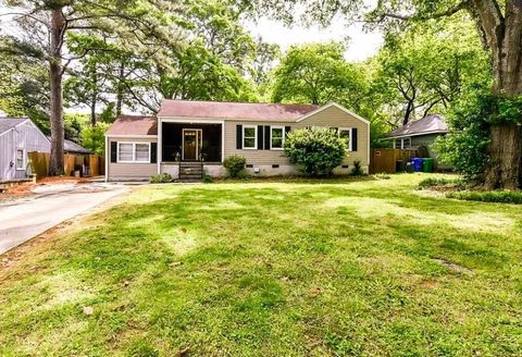 Homes For Sale - 755 Scott Circle<br/> Decatur, GA 30033