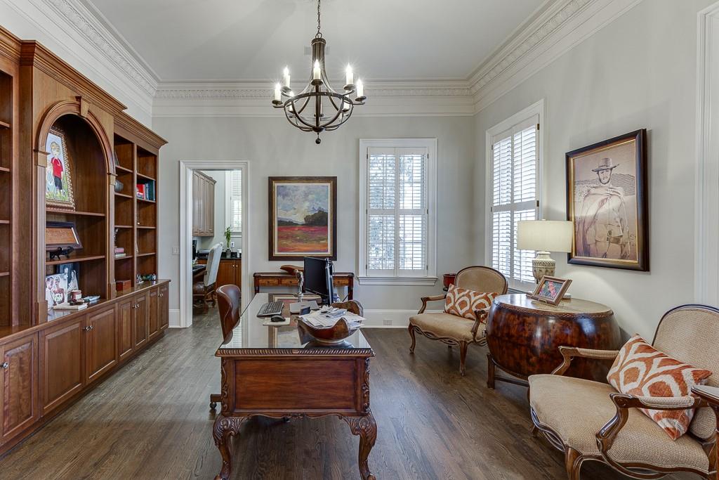 3980 Saint Elisabeth Square