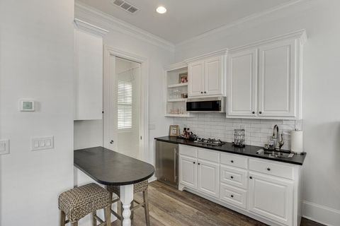 listing image 82