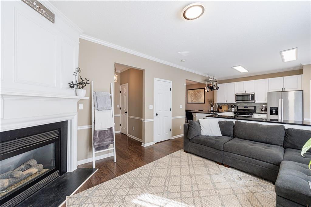 Creekside at Mansell - Residential