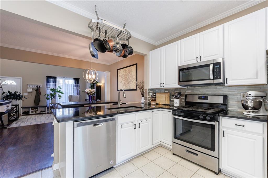 Creekside at Mansell - Residential