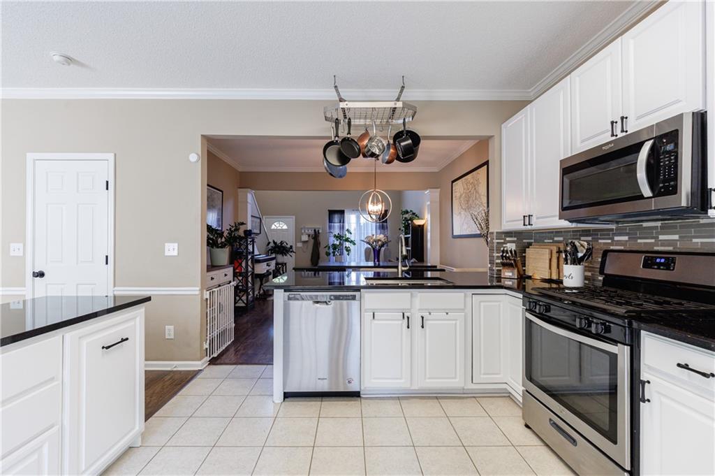 Creekside at Mansell - Residential