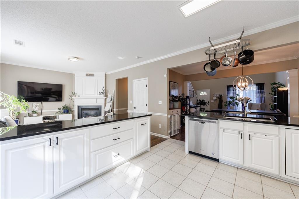 Creekside at Mansell - Residential