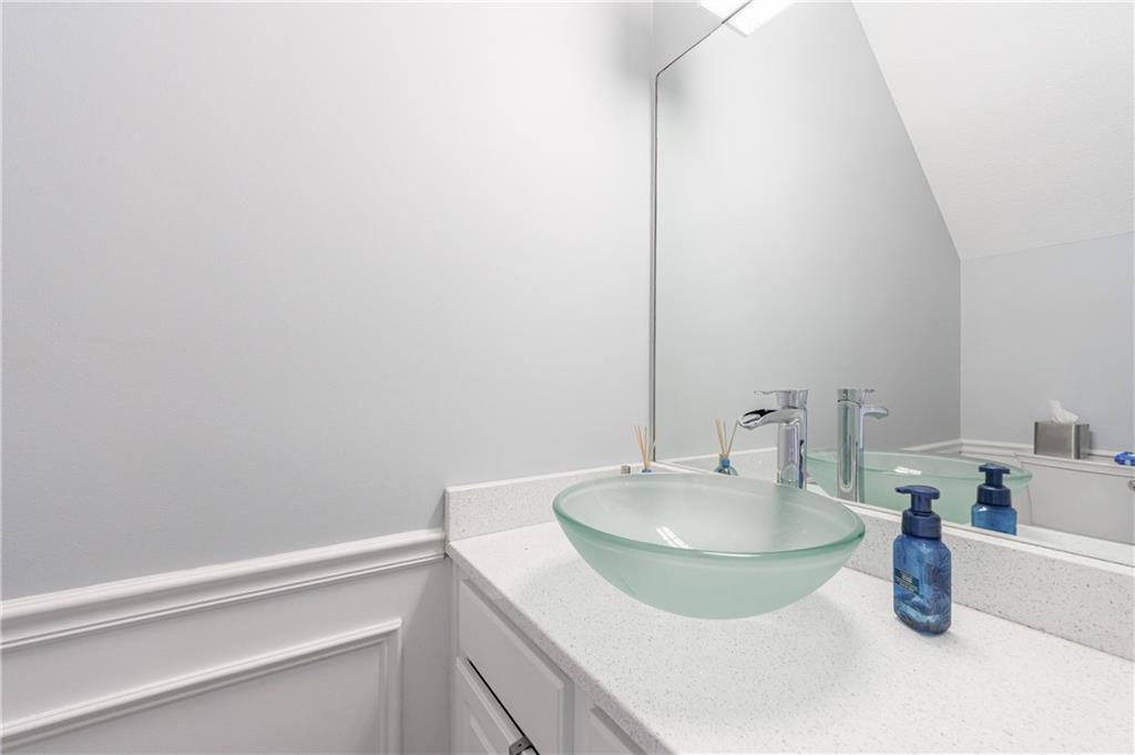 Creekside at Mansell - Residential