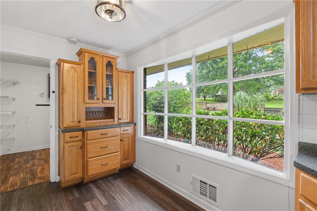 2644 Hickory Valley Drive, Snellville, Georgia image 11