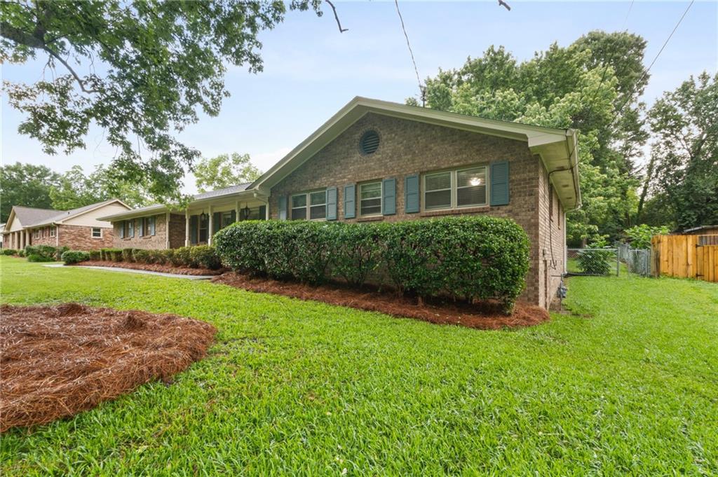 2644 Hickory Valley Drive, Snellville, Georgia image 3