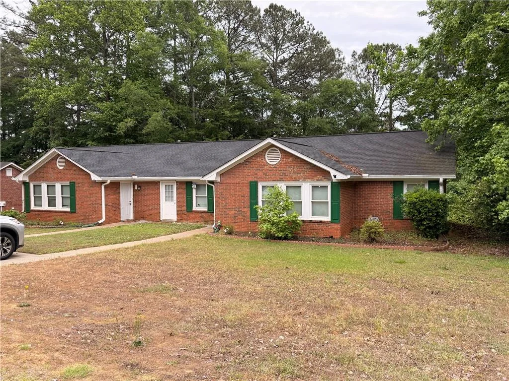 1916 Patterson Circle