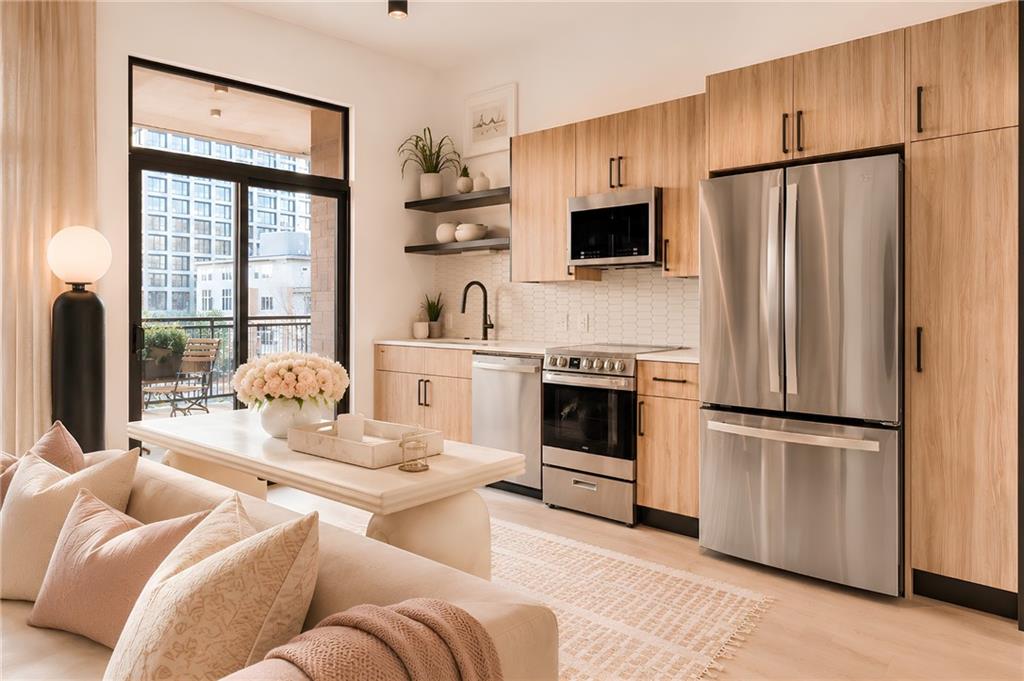 567 Ponce De Leon Avenue 605