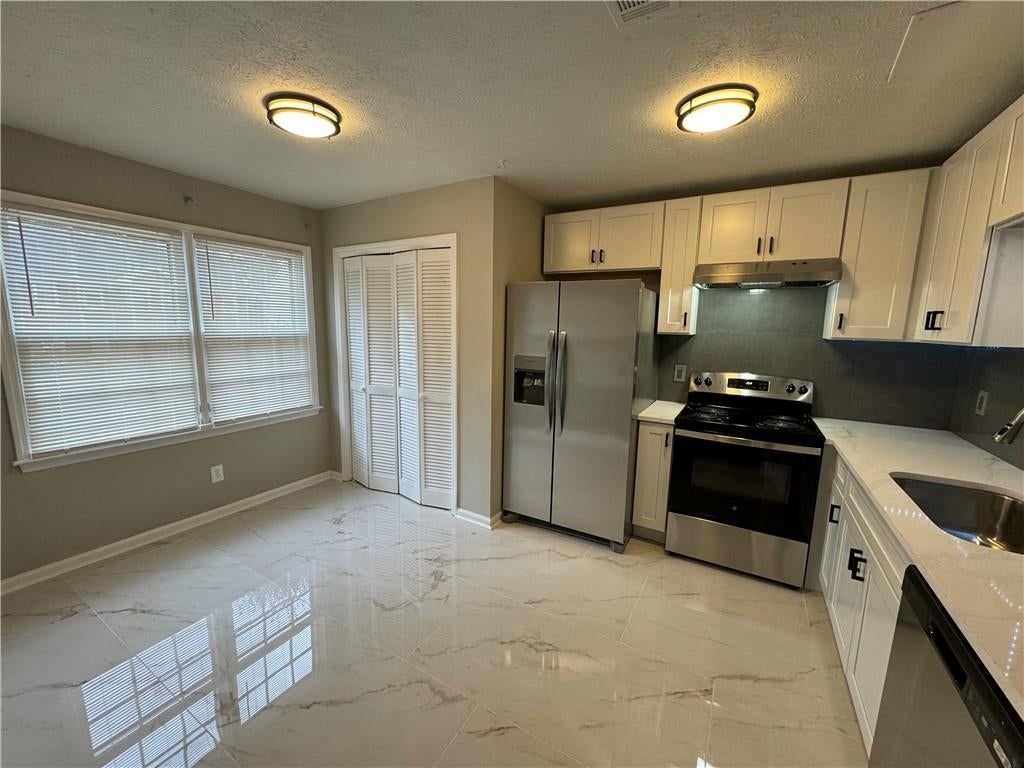 5223 Ridge Forest Drive