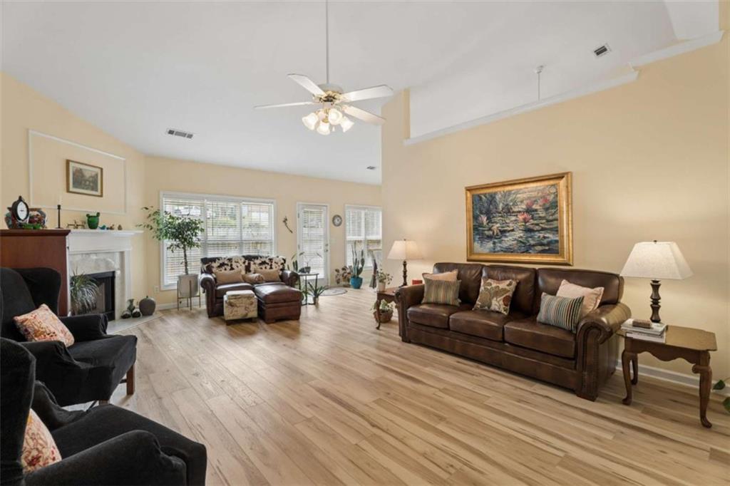1190 Sunhill Drive