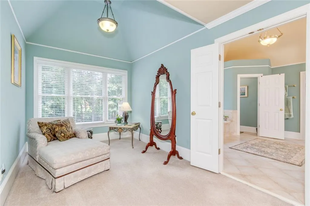 Alpharetta, Georgia 30022, United States, 5 Bedrooms Bedrooms, ,5 BathroomsBathrooms,Residential,Pending,182515