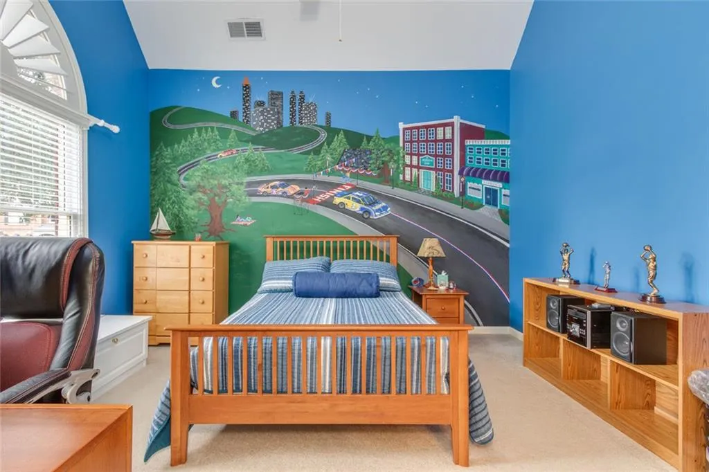 Alpharetta, Georgia 30022, United States, 5 Bedrooms Bedrooms, ,5 BathroomsBathrooms,Residential,Pending,182515