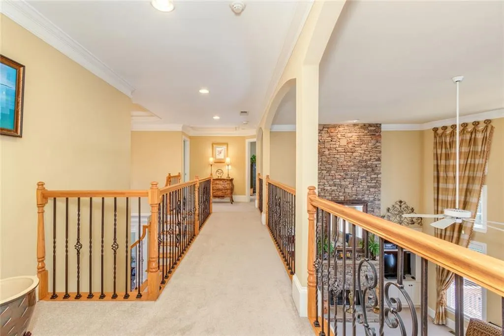 Alpharetta, Georgia 30022, United States, 5 Bedrooms Bedrooms, ,5 BathroomsBathrooms,Residential,Pending,182515