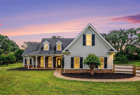 Homes For Sale - 25 Isaiah Drive<br/> Jefferson, GA 30549