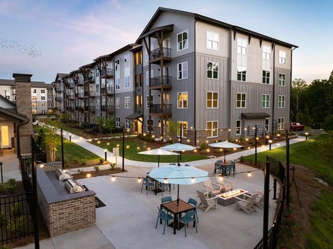 Apartment For Rent - 2800 Foxfield Parkway #B1<br/> Douglas County, Douglasville, GA 30135