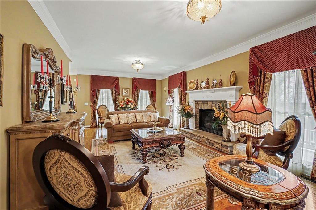 13 River Walk Parkway