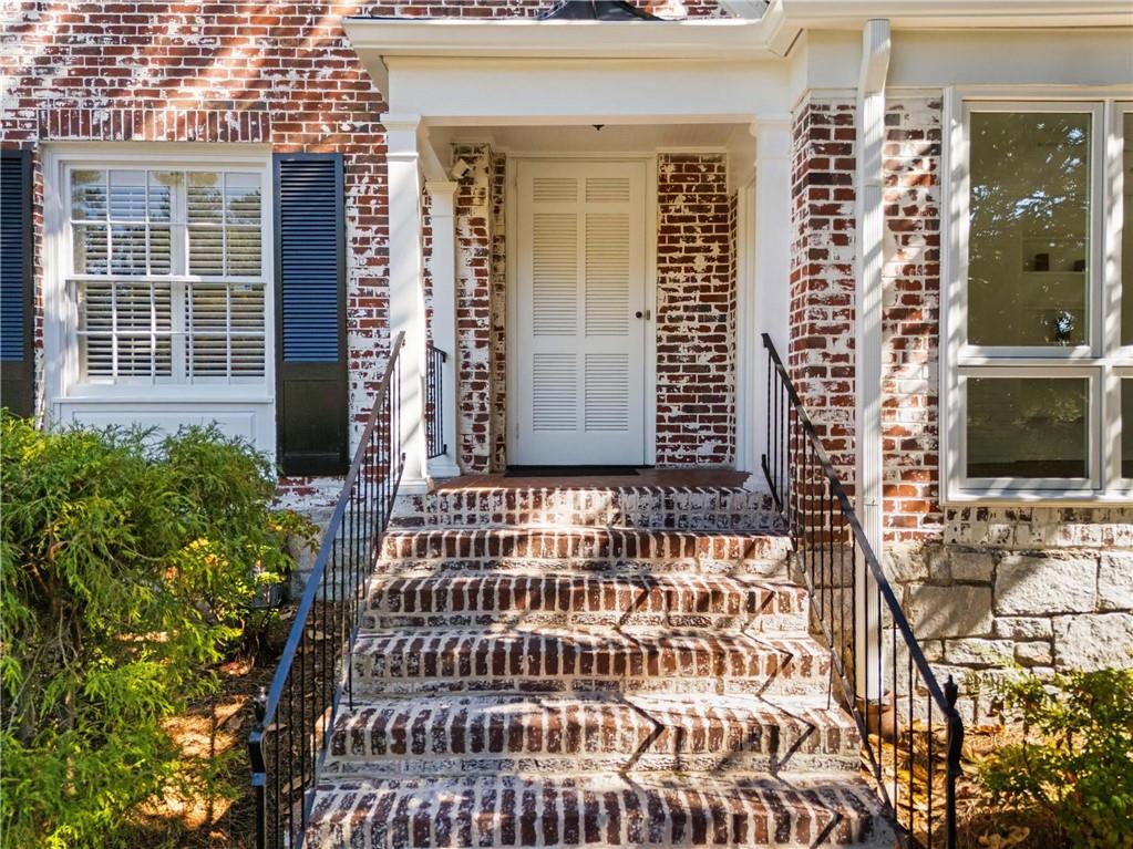 561 Peachtree Battle Avenue NW